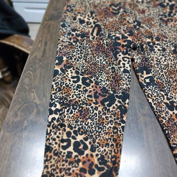 New No Boundaries Brown Black Leopard Print Side Bar Leggings Size Junior L - Picture 2 of 3